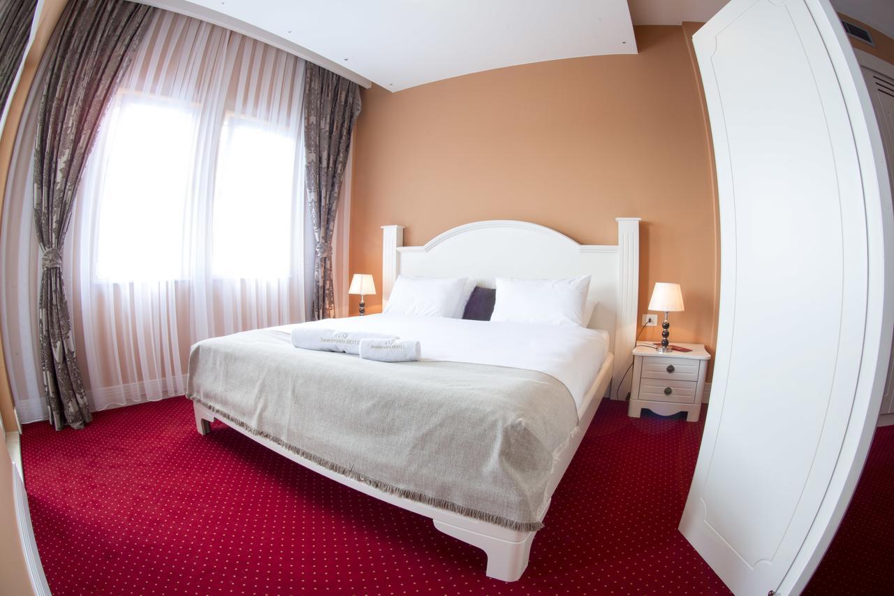 Semitronix Hotel Prishtina Prisztina Zewnętrze zdjęcie