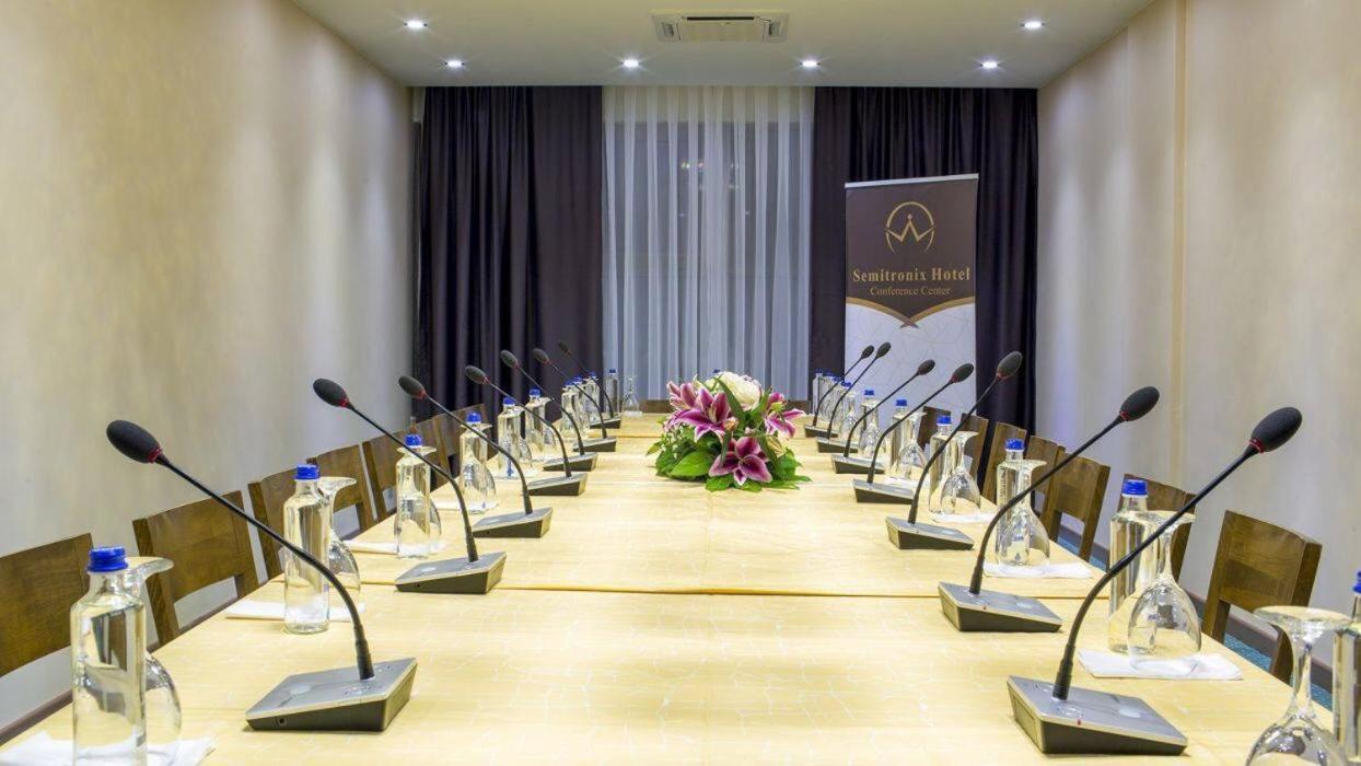 Semitronix Hotel Prishtina Prisztina Zewnętrze zdjęcie